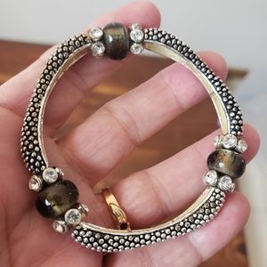 STRETCHY BEADED BRACELET